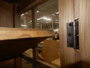 Vitrina Tartu de madera de olmo